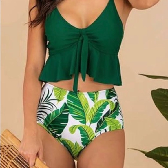 Women’s NWT Bathing Suit - Picture 2 of 4